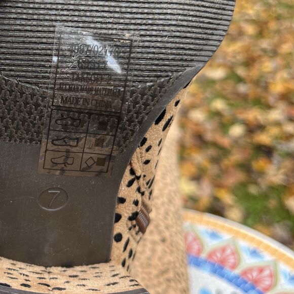 Pierre Dumas Takeoff 2 Womens Sz 7 Over-the-Knee Leopard Cheetah Heeled Boots - Picture 12 of 12